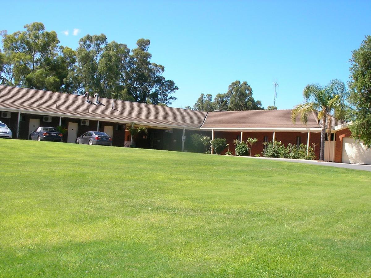 Tocumwal Golf Resort Eksteriør bilde